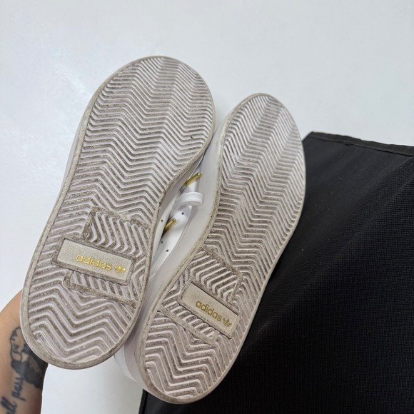 Adidas Originals Super Sleek Sneakers Casual Tennis Shoes White Gold Accents 10 - Picture 5 of 7